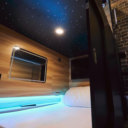 Capsule Hotel มอนทรีอัล ภายนอก รูปภาพ