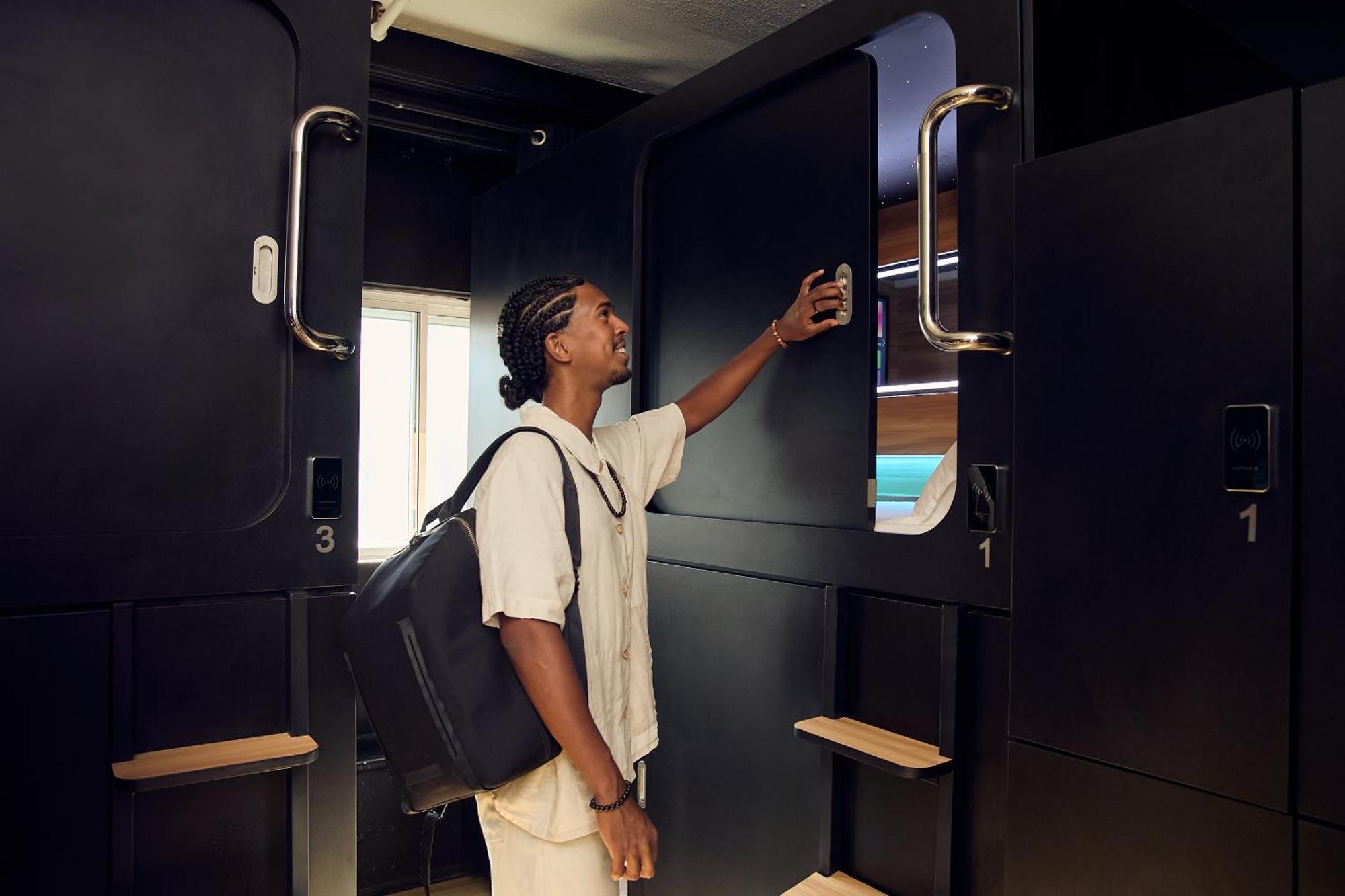 Capsule Hotel มอนทรีอัล ภายนอก รูปภาพ