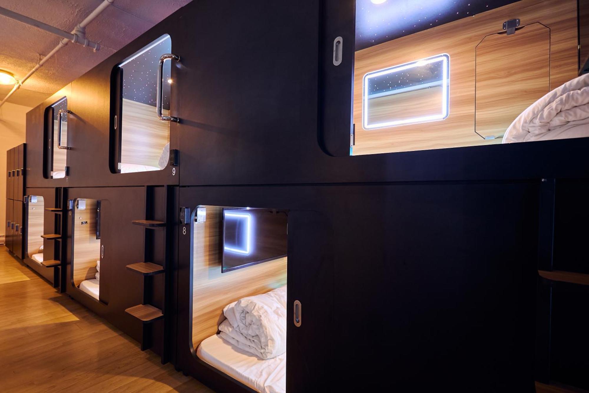 Capsule Hotel มอนทรีอัล ภายนอก รูปภาพ